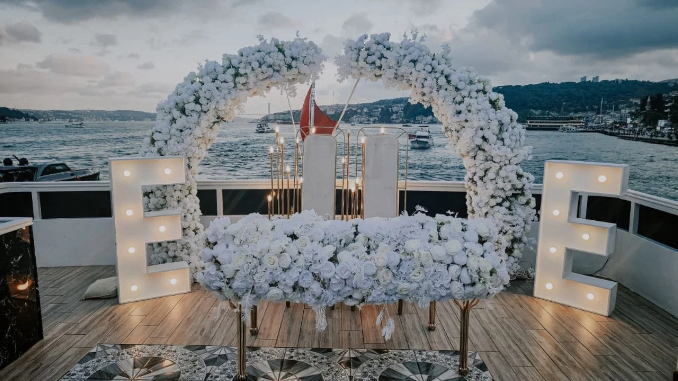Diamond Organizasyon teknede düğün konsepti İstanbul